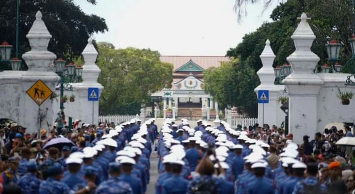 Passing In Parade di Gelar Sambut 149 Taruna AAU Baru