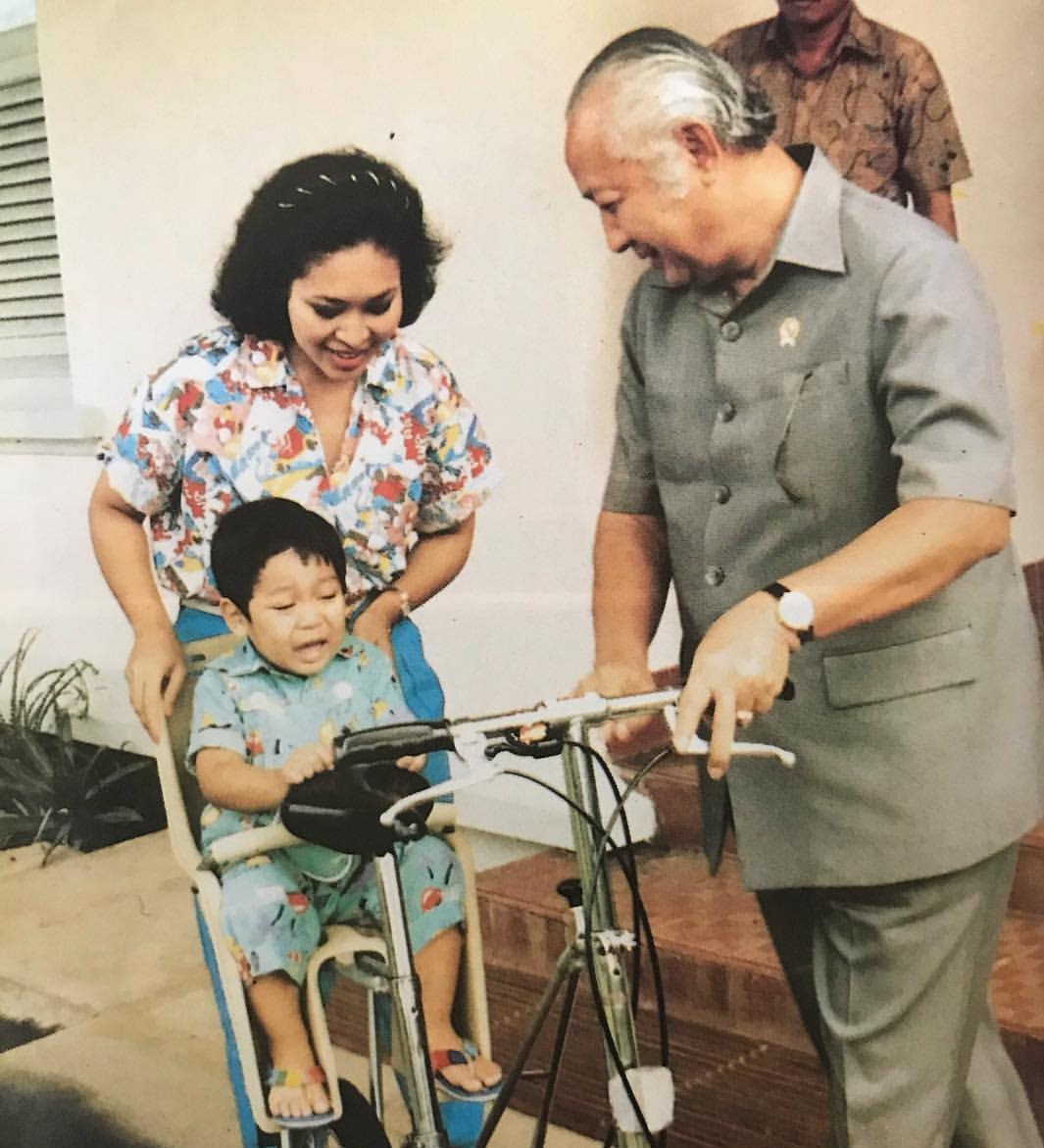 Pesan Penuh Inspirasi dari Soeharto untuk Mbak Titiek Soeharto: Membangun Dedikasi dan Integritas