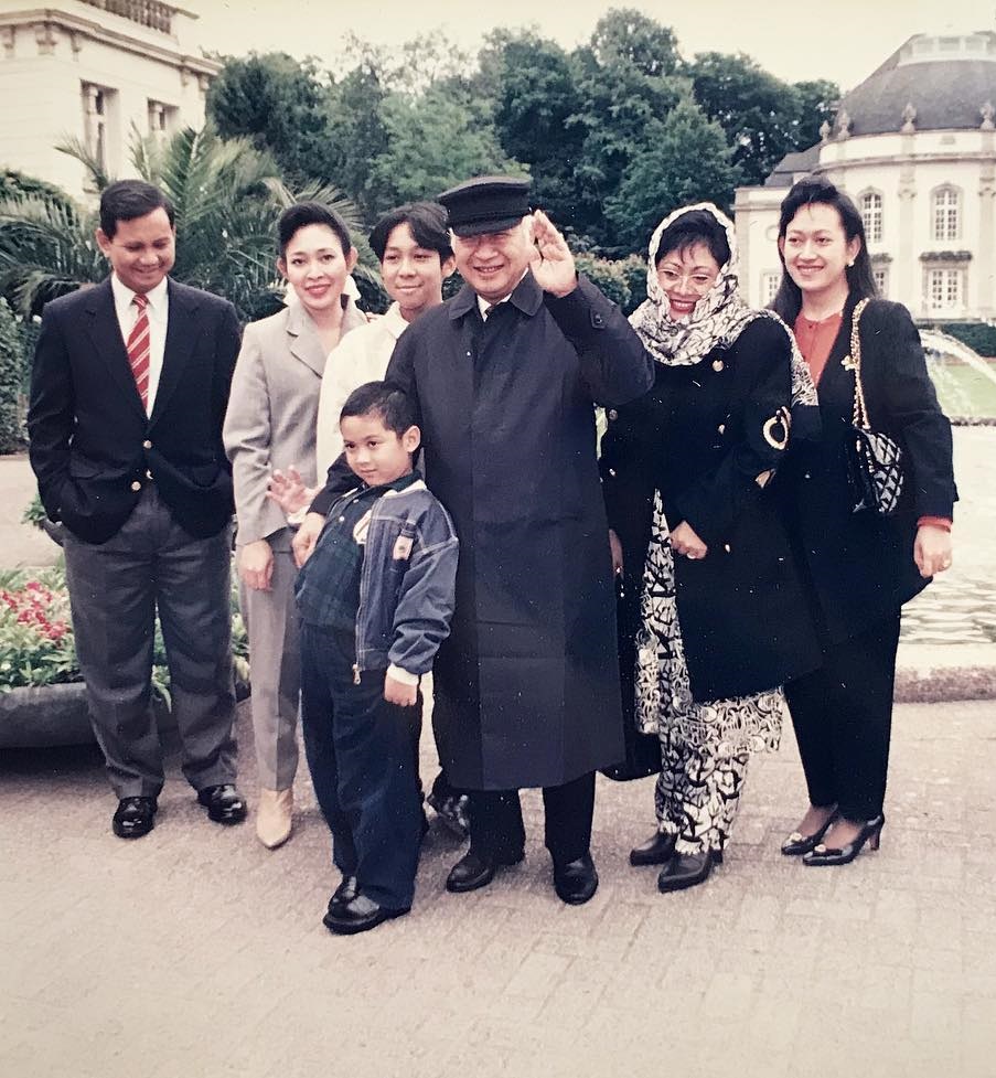 Masa Kecil Titiek Soeharto