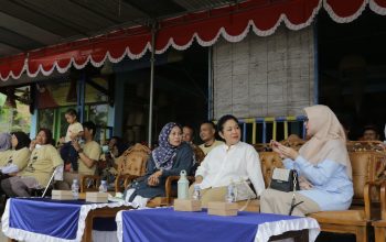 Konsen Terhadap Ketahanan Pangan, Titiek Soeharto Kunjungi Petani dan Peternak Minggir Sleman