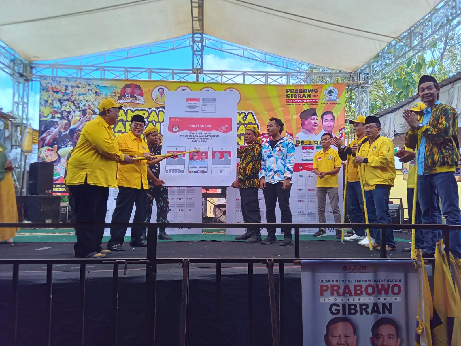 Gandung Pardiman Ajak Simpatisan Menangkan Golkar dan Prabowo-Gibran