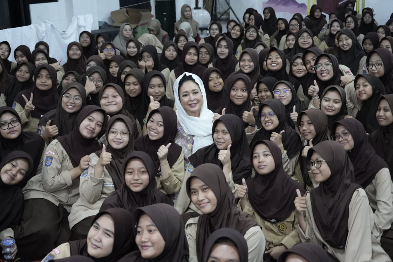 Titiek Soeharto dan KKP Kolaborasi Hadirkan Program Makan Bergizi Gratis untuk Santri Ponpes Ali Maksum