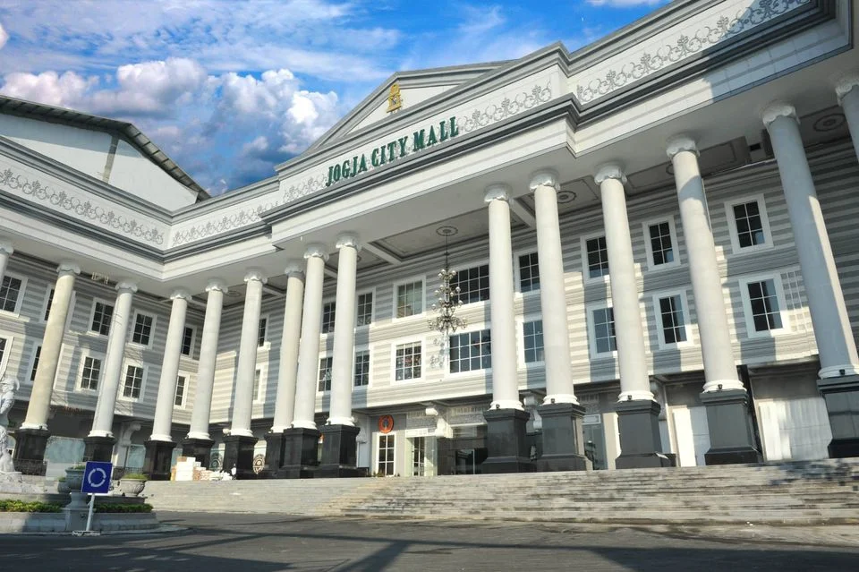 Jogja City Mall: Pusat Belanja Modern dengan Sentuhan Budaya di Yogyakarta