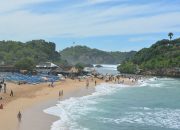 Pantai Drini: Pesona Keindahan di Selatan Jogja yang Menawan