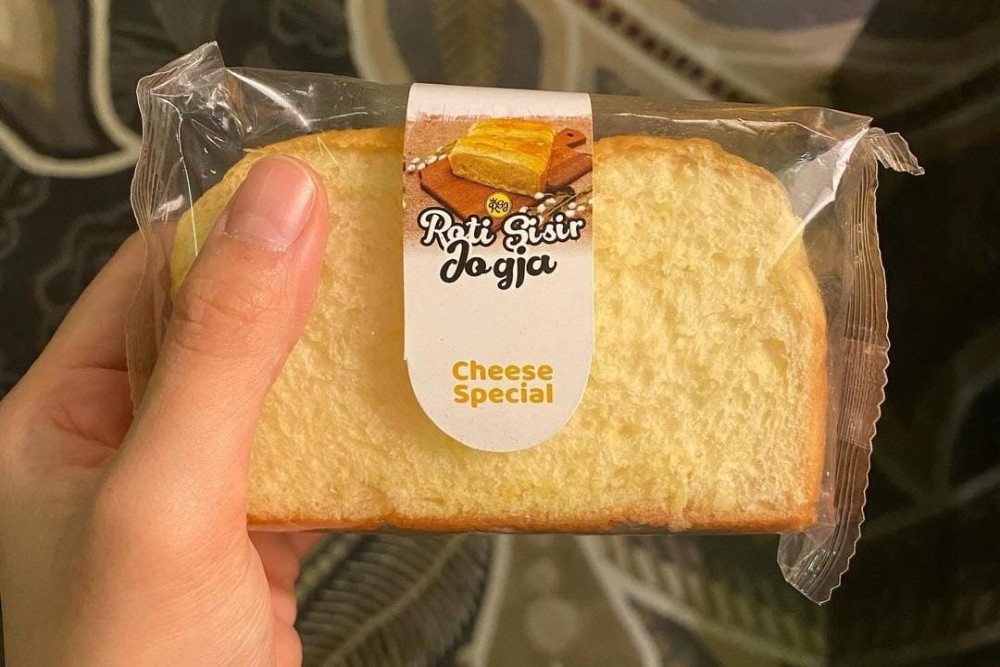 Roti Sisir Jogja: Kelezatan Klasik yang Tetap Dicintai