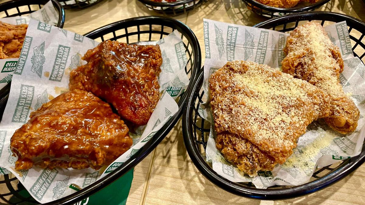 Wingstop Jogja: Surga bagi Pecinta Ayam dengan Cita Rasa Internasional
