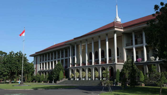 Terungkap! Nilai Rapor Dimanipulasi, UGM Batalkan Kelulusan SNBP Seorang Siswa!