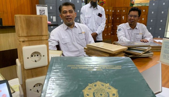 Skandal Ijazah Jokowi Meledak! Rektor UGM dan Dosen Pembimbing Digugat ke PN Sleman – Fakta Mengejutkan Terungkap!