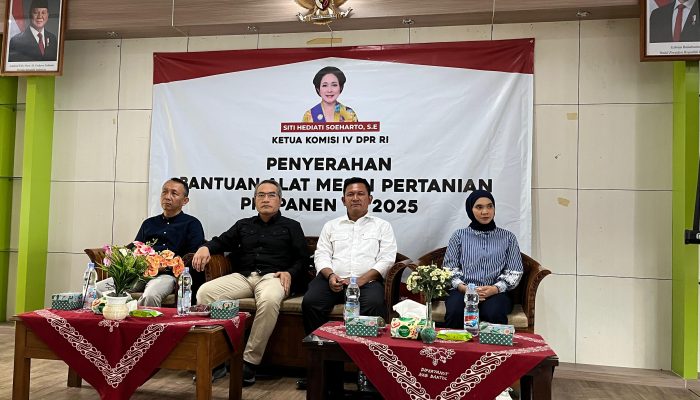 Petani Bantul Panen Keberuntungan: Pajak Sawah Dihapus, Dapat Traktor & Mesin Tanam Berkat Aspirasi Siti Hediati Soeharto!
