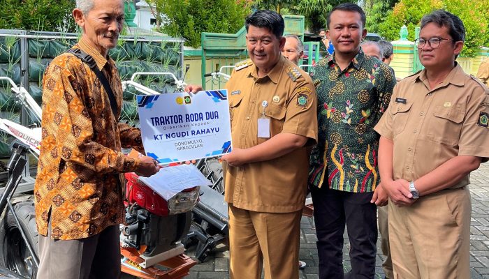 Siti Hediati Soeharto Turun Gunung! Bantu Alsintan Kulon Progo untuk 34 Kelompok Tani