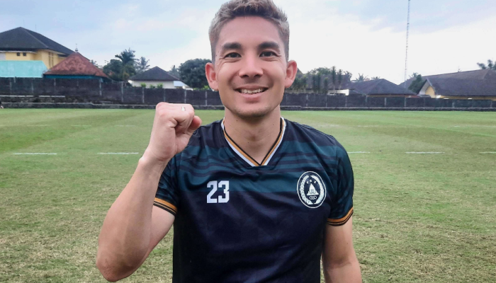 Kim Kurniawan Resmi Rangkap Jabatan: Pemain dan Manajer PSS Sleman untuk Musim 2025/2026