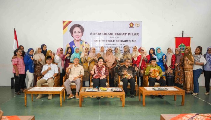 Titiek Soeharto Sosialisasi 4 Pilar MPR RI di Kalurahan Grogol Tekankan Penguatan Nilai Kebangsaan di Tingkat Akar Rumput